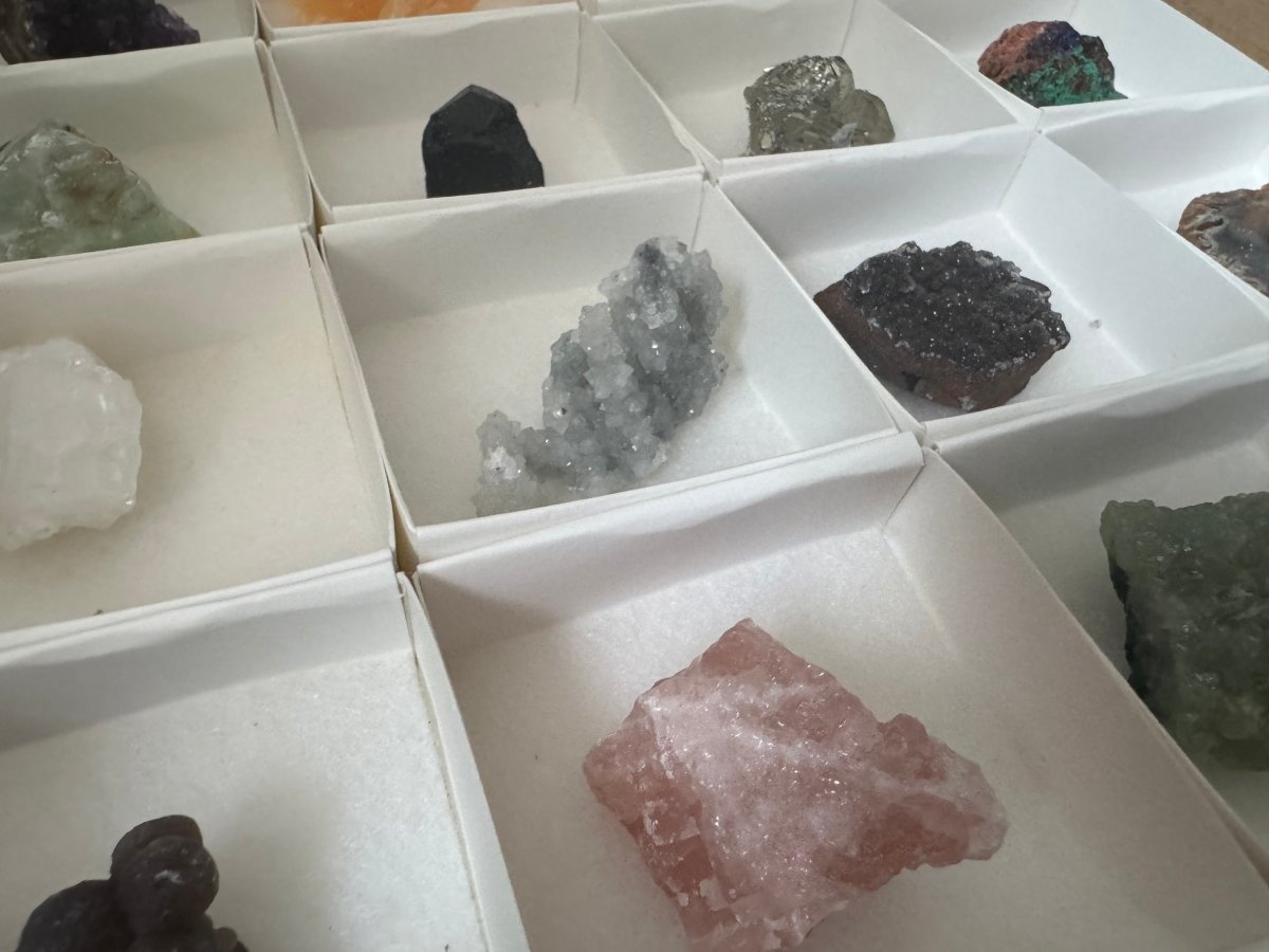 Advent Calendar (Minerals only) with 24 boxes, 24 different minerals - FossilsAndMore